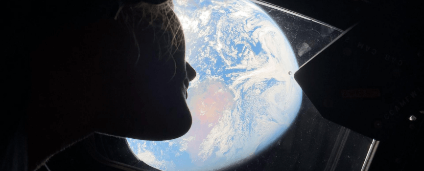 Die Erde ist als blauer Planet aus dem Weltraum fotografiert, aufgenommen im Mai 1969 im Rahmen der NASA Apollo Mission. Quelle: NASA.